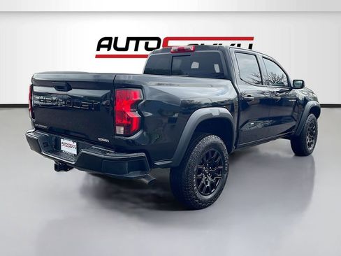 Used 2024 Chevrolet Colorado Trail Boss w/ Advanced Trailering Package AWD/4WD image 7