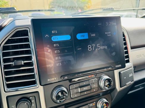 Used 2017 Ford F350 Platinum w/ Platinum Ultimate Package image 20