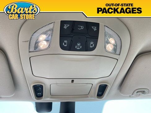 Used 2020 Chrysler Pacifica Limited w/ Advanced Safetytec Group FWD image 39