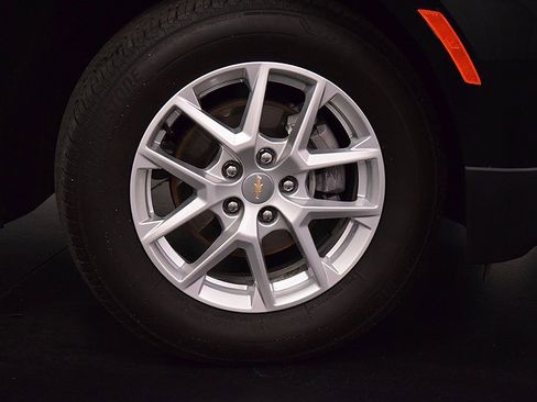 Used 2024 Chevrolet Equinox LT w/ LPO, Floor Liner Package image 10