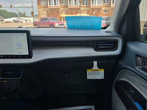 New 2025 Ford Maverick XLT w/ XLT Luxury Package image 14