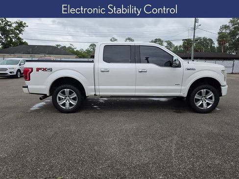Used 2015 Ford F150 Platinum w/ Equipment Group 701A Luxury AWD/4WD image 12
