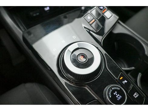 Used 2023 Kia Sportage LX image 13