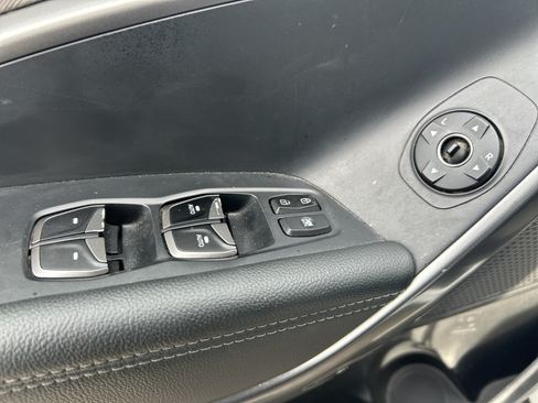 Used 2018 Hyundai Santa Fe Sport w/ 2.4L Value Package 02 AWD/4WD image 10
