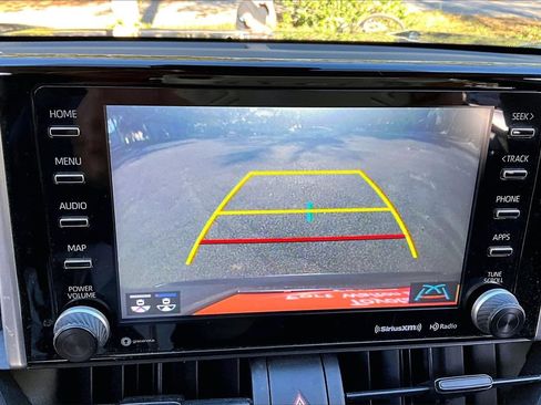 Used 2021 Toyota RAV4 XLE image 13