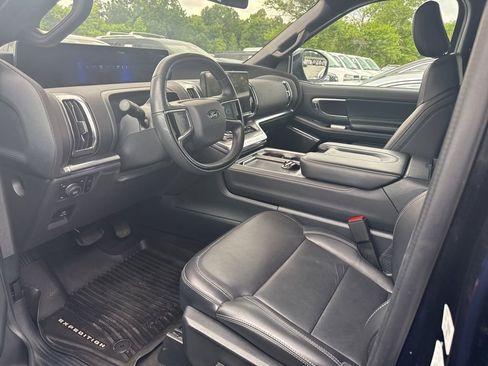 Used 2025 Ford Expedition Max Platinum w/ Stealth Performance Package AWD/4WD image 3