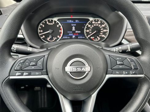 Used 2024 Nissan Altima 2.5 SV image 22