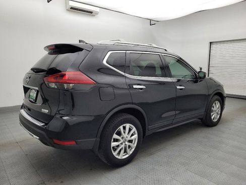 Used 2020 Nissan Rogue S w/ Special Edition Package FWD image 9