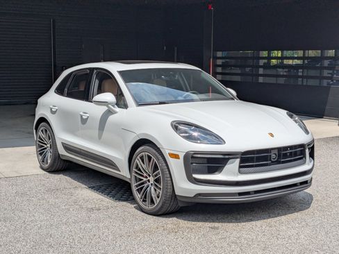 New 2026 Porsche Macan S AWD/4WD image 8