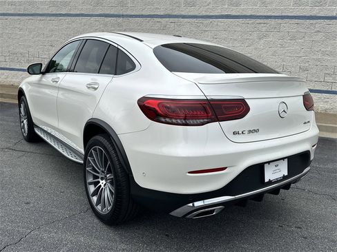Used 2021 Mercedes-Benz GLC 300 4MATIC Coupe image 5