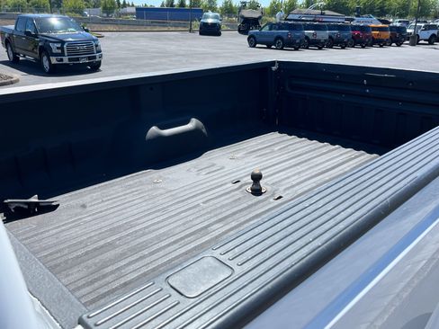Used 2016 Ford F250 XL w/ XL Appearance Package AWD/4WD image 6