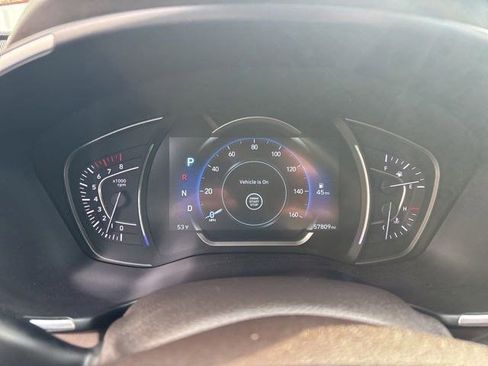 Used 2019 Hyundai Santa Fe SEL FWD image 15