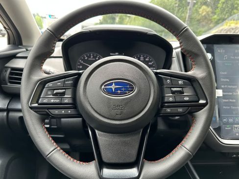 Used 2025 Subaru Crosstrek 2.5i Limited w/ Crosstrek Mirror Package AWD/4WD image 14