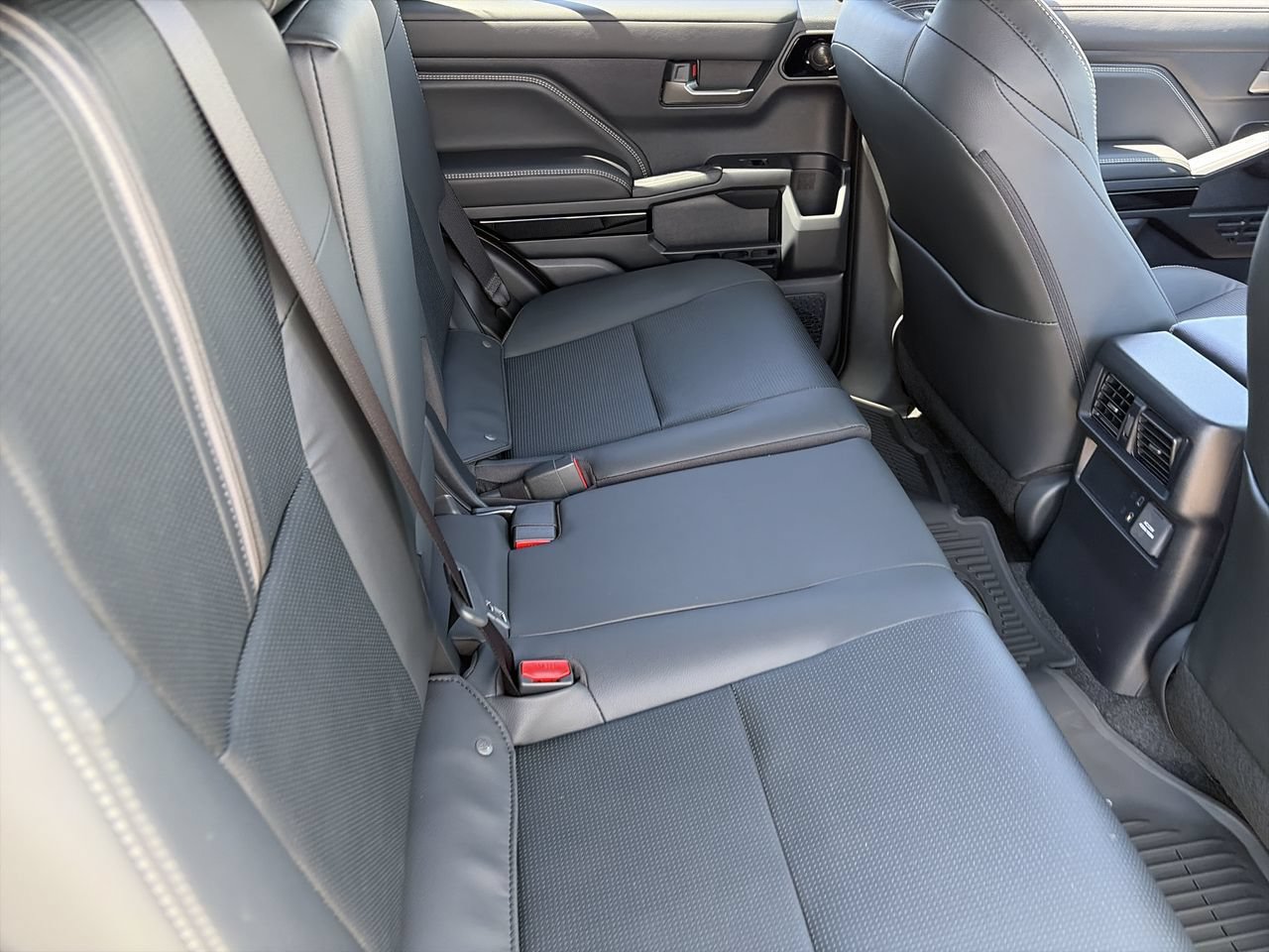 New 2026 Toyota 4Runner Limited AWD/4WD image 22