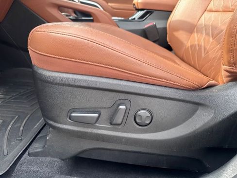 Used 2023 Kia Telluride EX X-Line image 11