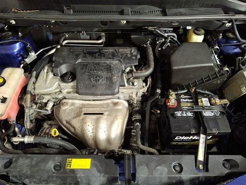 Used 2015 Toyota RAV4 LE image 27