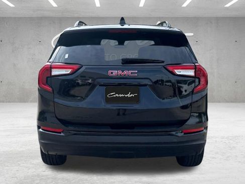 Used 2024 GMC Terrain SLE w/ Driver Convenience Package FWD image 17