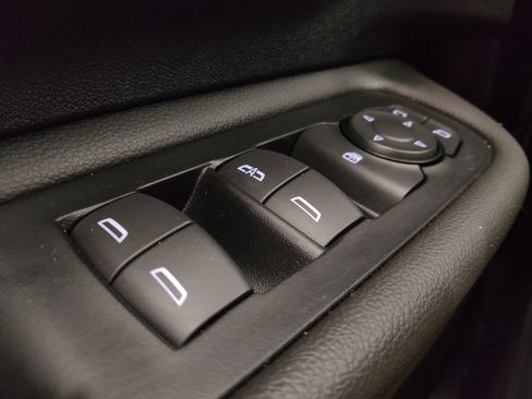 Used 2023 GMC Terrain SLE w/ Elevation Edition FWD image 27
