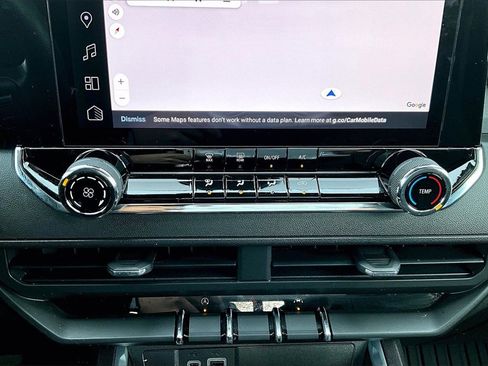 Used 2023 Chevrolet Colorado Trail Boss w/ Technology Package image 17