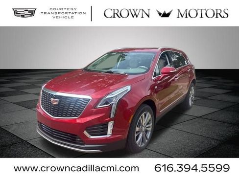 Used 2025 Cadillac XT5 Premium Luxury w/ LPO, Floor Liner Package image 3