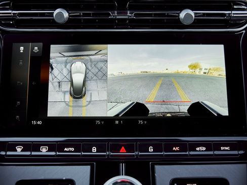 Used 2024 Aston Martin DB12 Coupe image 62