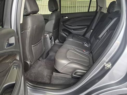 Used 2020 Buick Envision Essence AWD/4WD image 14