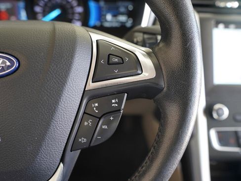 Used 2019 Ford Fusion SEL FWD image 16
