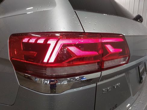 Used 2022 Volkswagen Atlas SE w/ Panoramic Sunroof Package AWD/4WD image 36