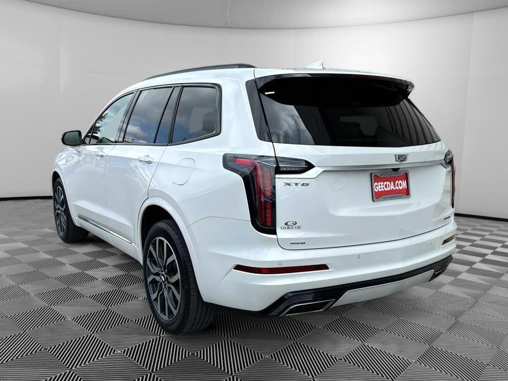 Used 2023 Cadillac XT6 Sport AWD/4WD image 6