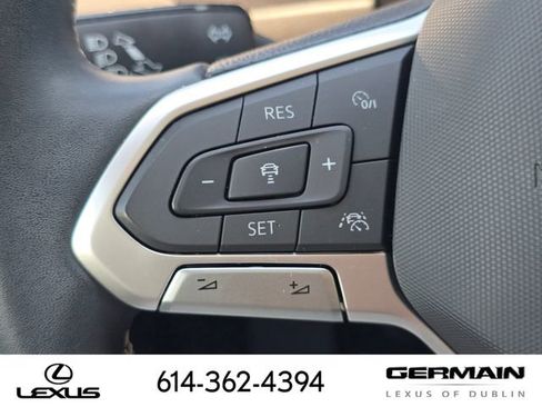 Used 2023 Volkswagen Tiguan SE w/ Panoramic Sunroof Package AWD/4WD image 35
