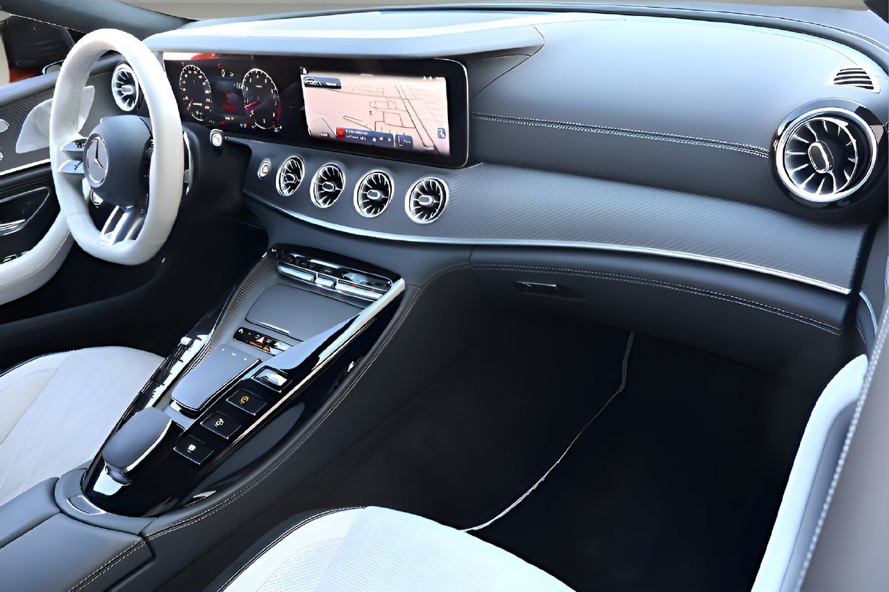 Used 2024 Mercedes-Benz AMG GT 63 image 21