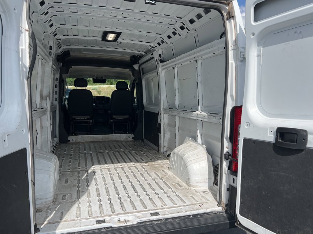 Used 2024 RAM ProMaster 2500 w/ Convenience Group FWD image 19