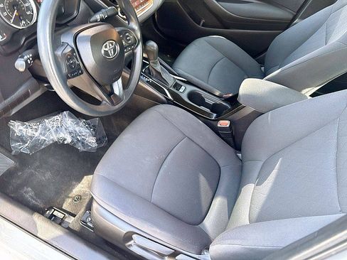 Used 2022 Toyota Corolla LE FWD image 9