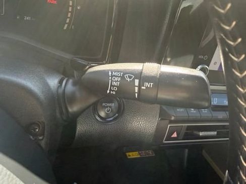 Used 2025 Toyota Camry SE w/ Convenience Package FWD image 23