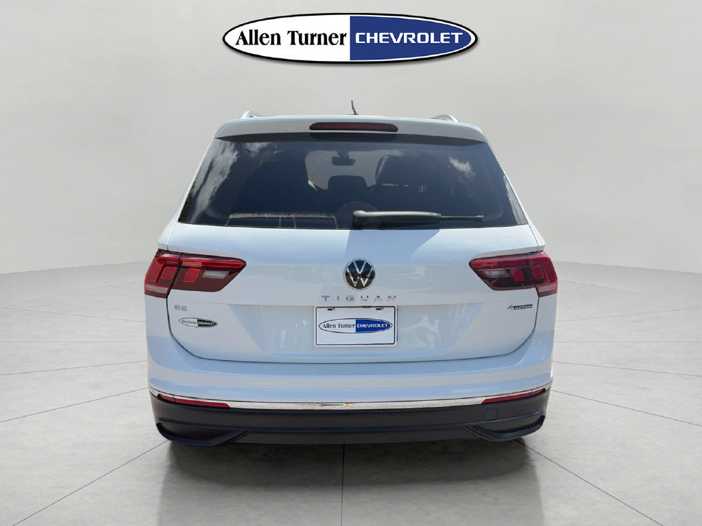 Used 2023 Volkswagen Tiguan SE AWD/4WD image 5