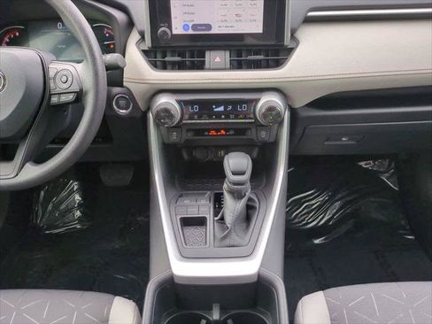 Certified 2025 Toyota RAV4 XLE w/ Convenience Package FWD image 18
