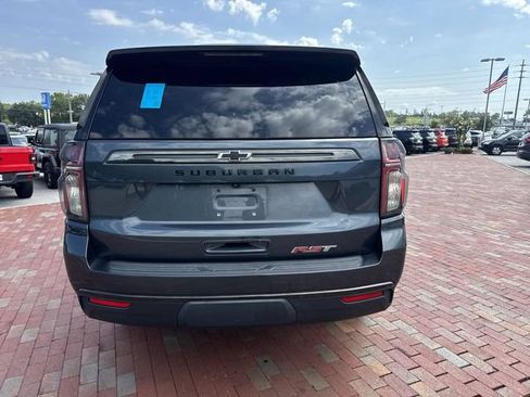 Used 2021 Chevrolet Suburban RST w/ Luxury Package RWD image 12