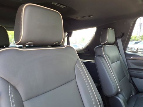 Used 2021 Chevrolet Tahoe Premier w/ Premium Package RWD image 15