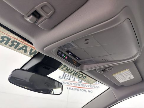 Used 2024 Chevrolet Equinox LS image 18