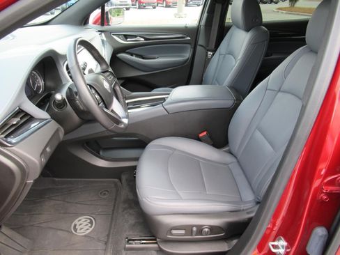 Used 2023 Buick Enclave Essence w/ Experience Buick Package FWD image 17