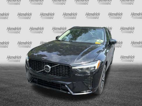 Used 2024 Volvo XC60 B5 Plus w/ Protection Package Premier AWD/4WD image 5