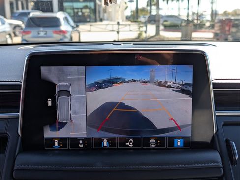 Used 2021 Chevrolet Tahoe LT w/ LT Signature Plus Package image 21