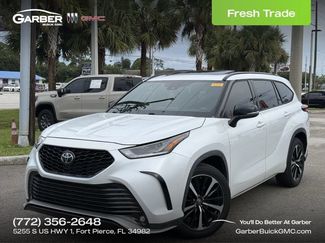 Used 2022 Toyota Highlander XSE FWD video 1
