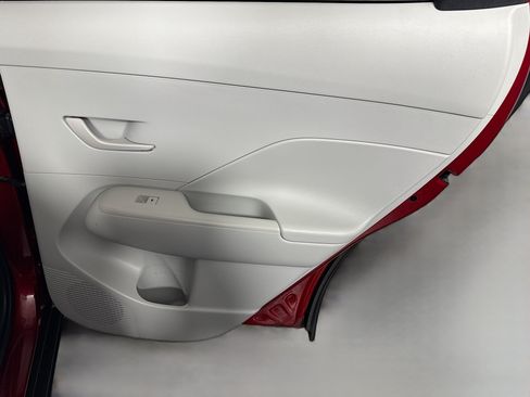 Used 2024 Hyundai Kona SEL FWD image 28