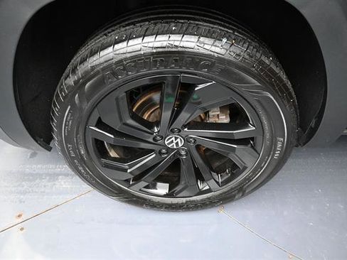 Used 2022 Volkswagen Atlas SE FWD image 24