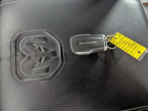 Used 2021 RAM 1500 Laramie RWD image 30