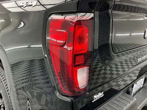 Used 2022 GMC Sierra 1500 Elevation image 31