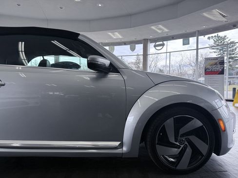 Used 2015 Volkswagen Beetle 1.8T FWD image 4
