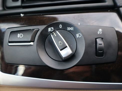 Used 2015 BMW 528i xDrive Sedan image 29