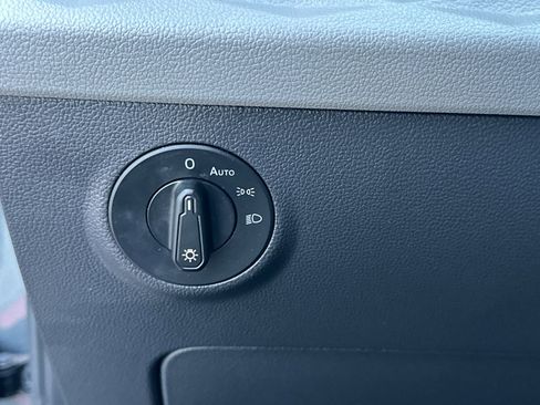 Used 2023 Volkswagen Taos S image 28